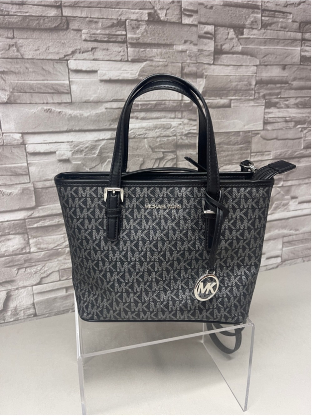 Michael Kors XS Carryall Tote & Matching Wallet Set Black/Silver 
Metallic - Picture 7 of 13